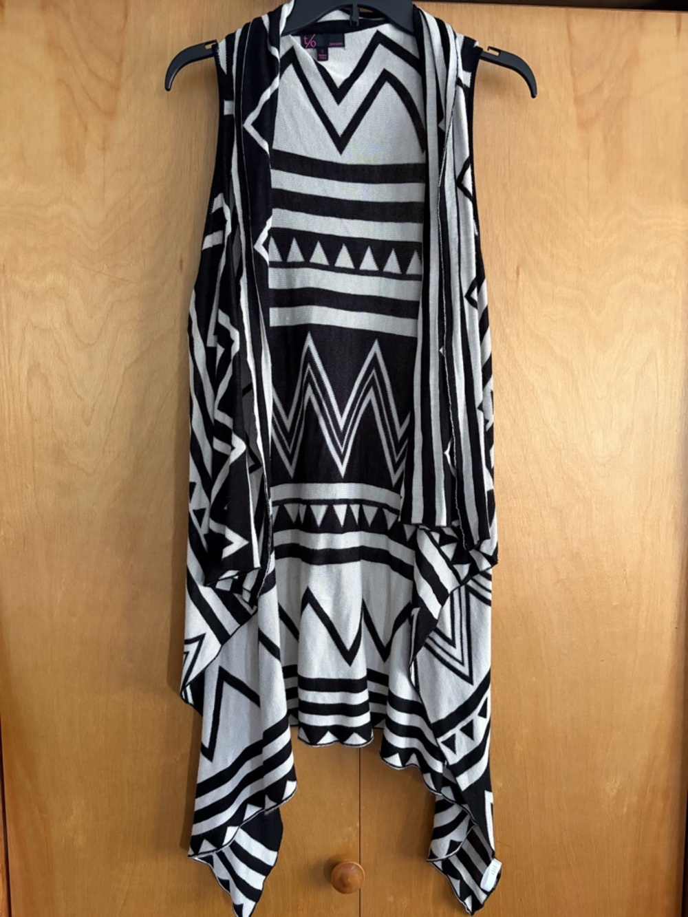 Black & off White Geometric Draped Cardigan Vest